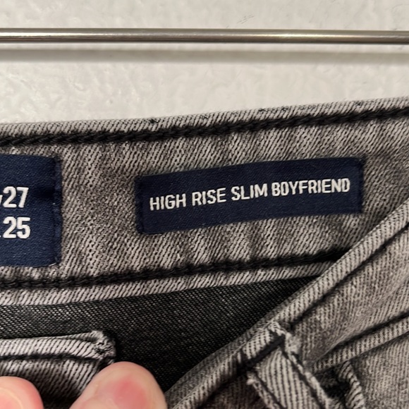 HOLLISTER HIGH-RISE SLIM BOYFRIEND JEANS SIZE 5 (27Wx25L) GREAT CONDITION! - Picture 4 of 8